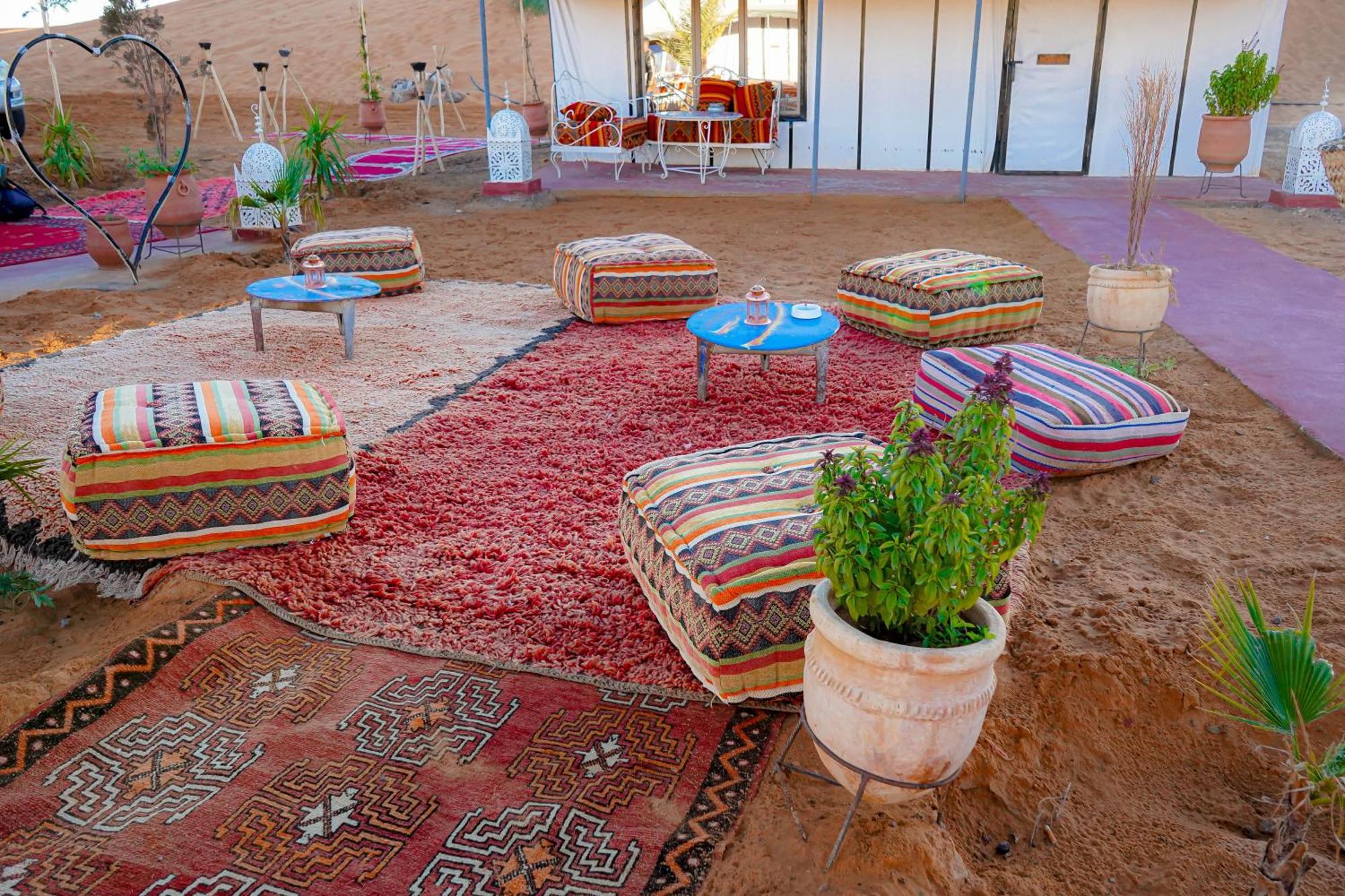 Aladdin Merzouga Camp Exterior photo
