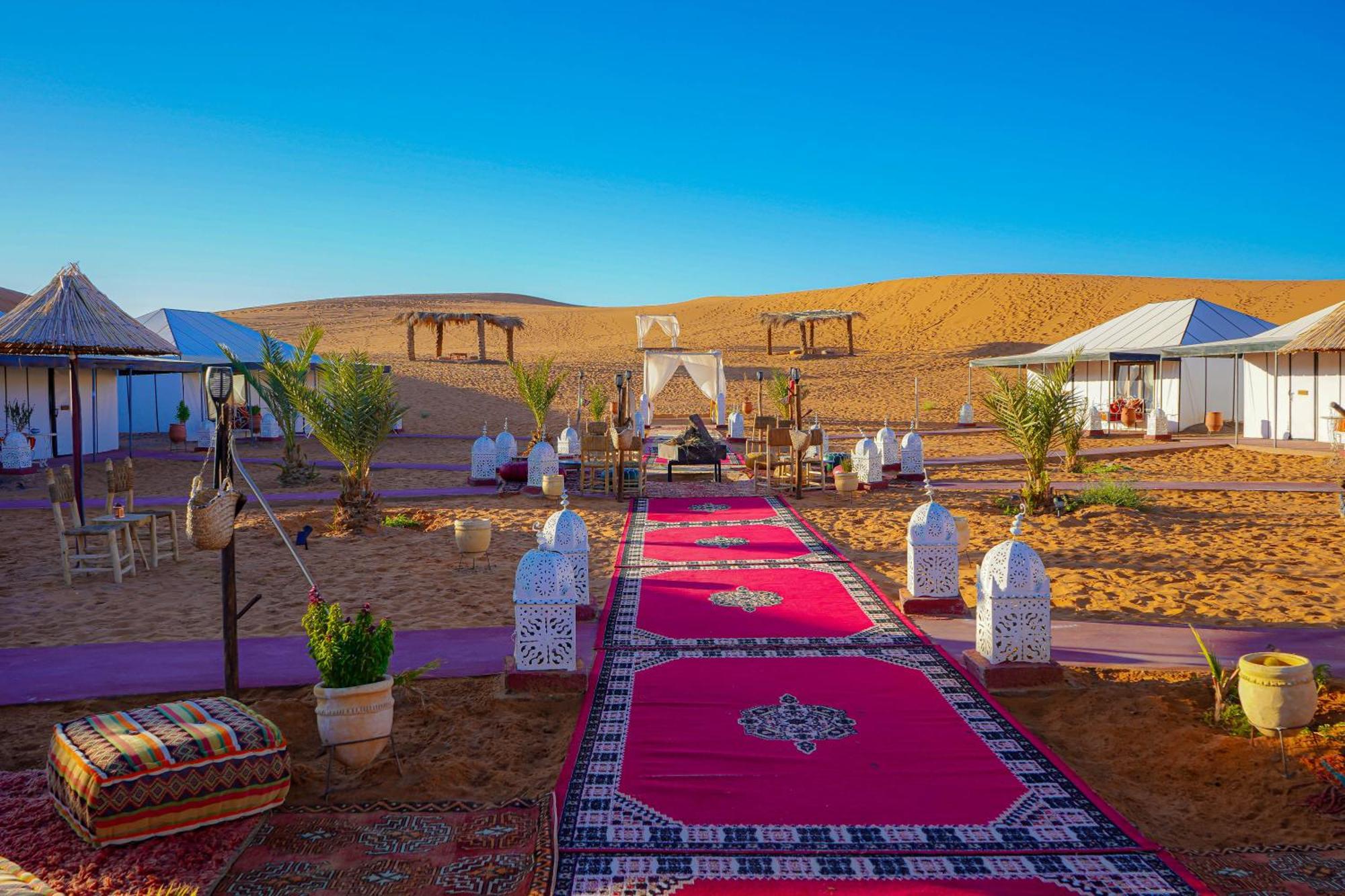 Aladdin Merzouga Camp Exterior photo