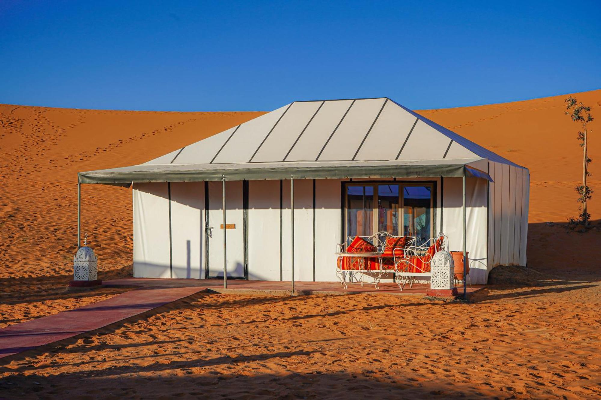 Aladdin Merzouga Camp Exterior photo